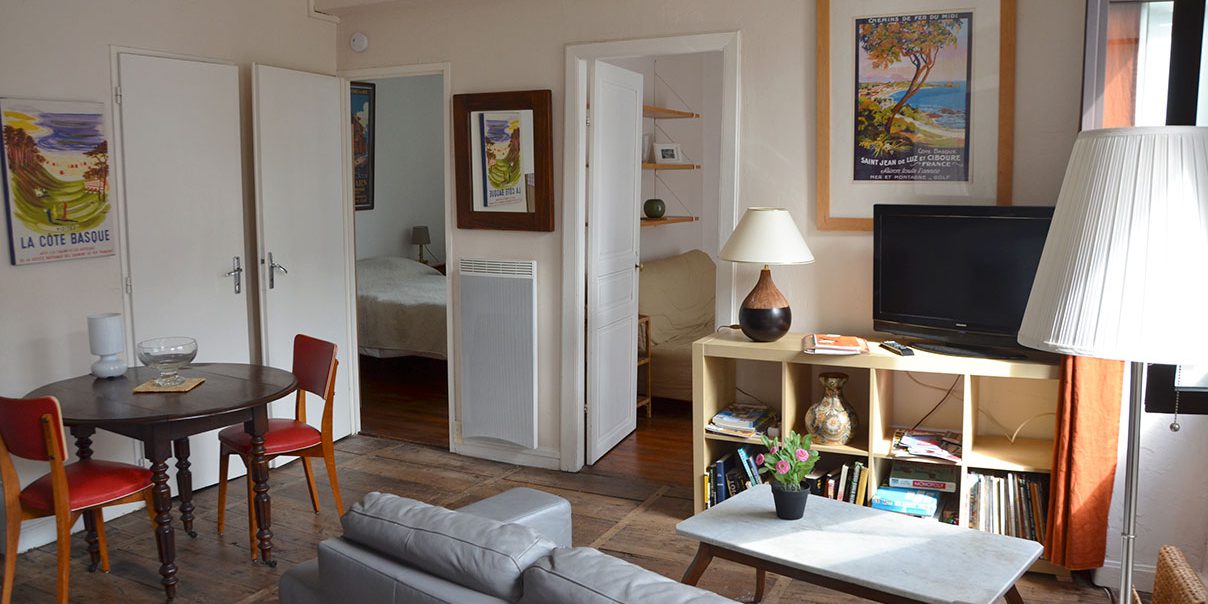 Lebayaa-3-pieces–salies-location-appartement-meuble-curiste-02 Lebayaa-3-pieces--salies-location-appartement-meuble-curiste-02Lebayaa-3-pieces--salies-location-appartement-meuble-curiste-02